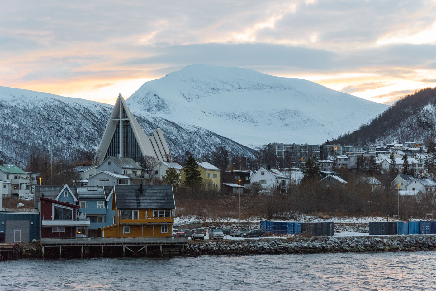 Tromsdalen en face du centre de Tromso