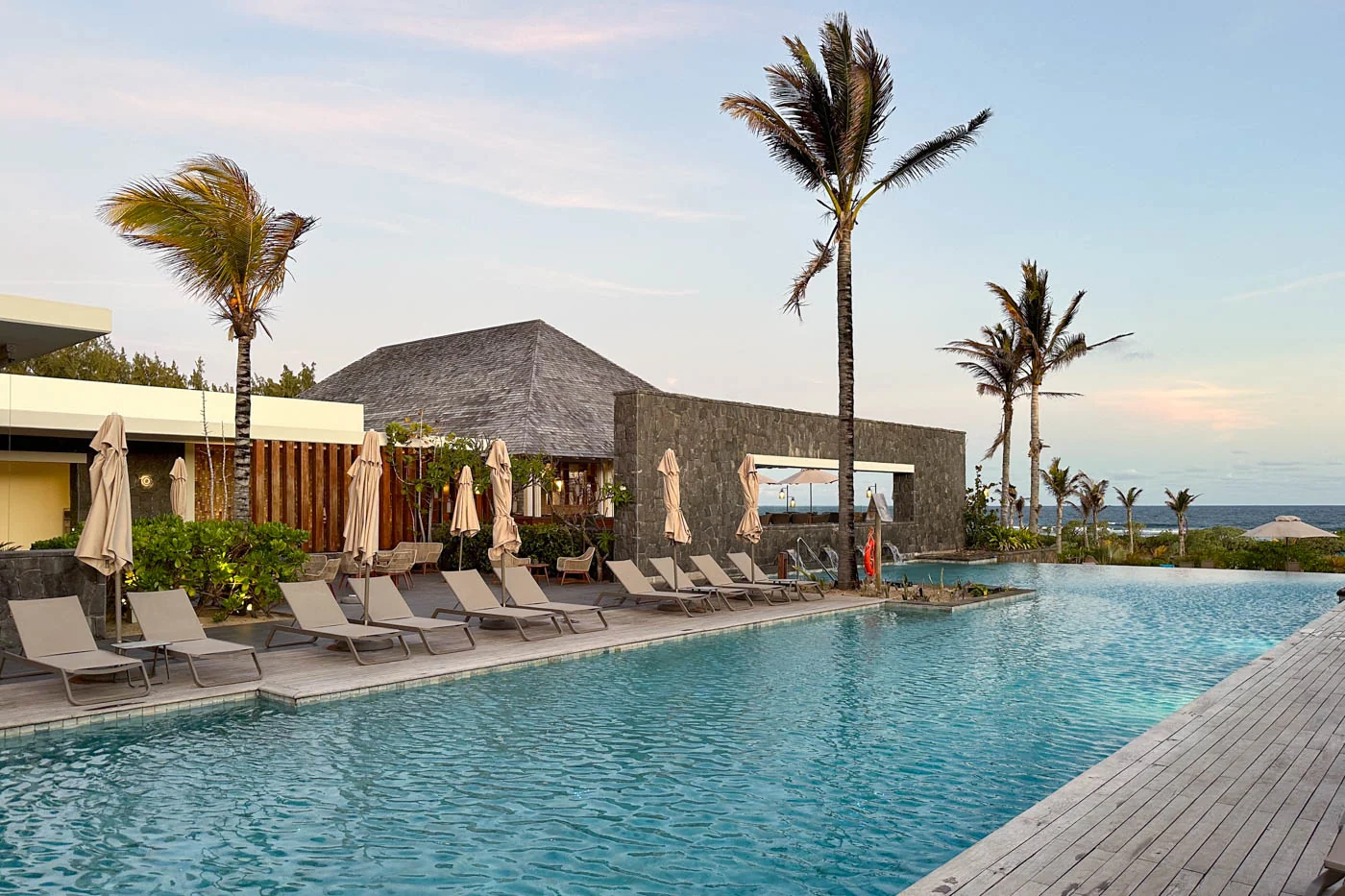 Piscine de l'Anantara Iko Mauritius Resort