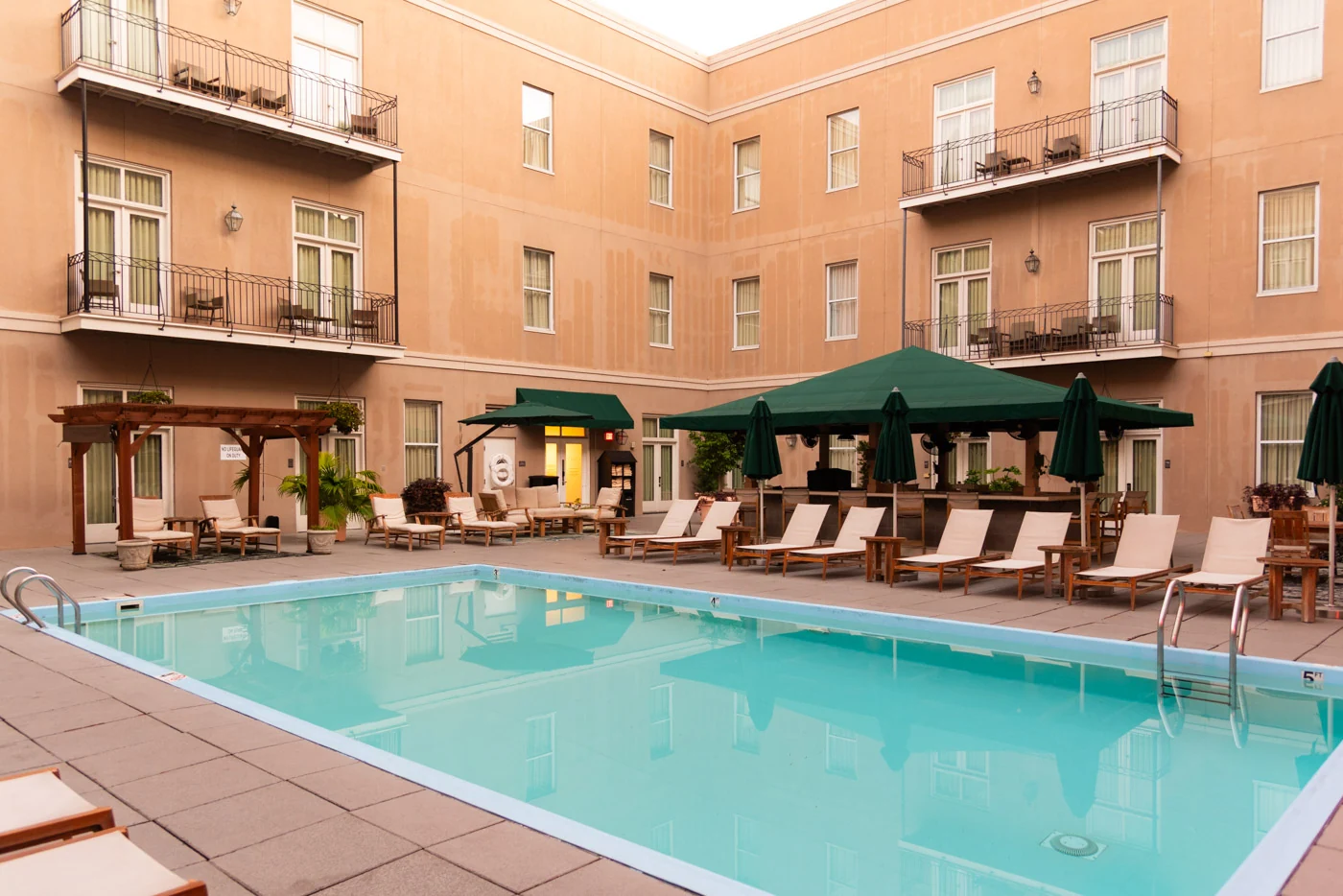 Piscine d'un hôtel de NOLA Piscine de l'hôtel Hyatt Centric à La Nouvelle-Orléans