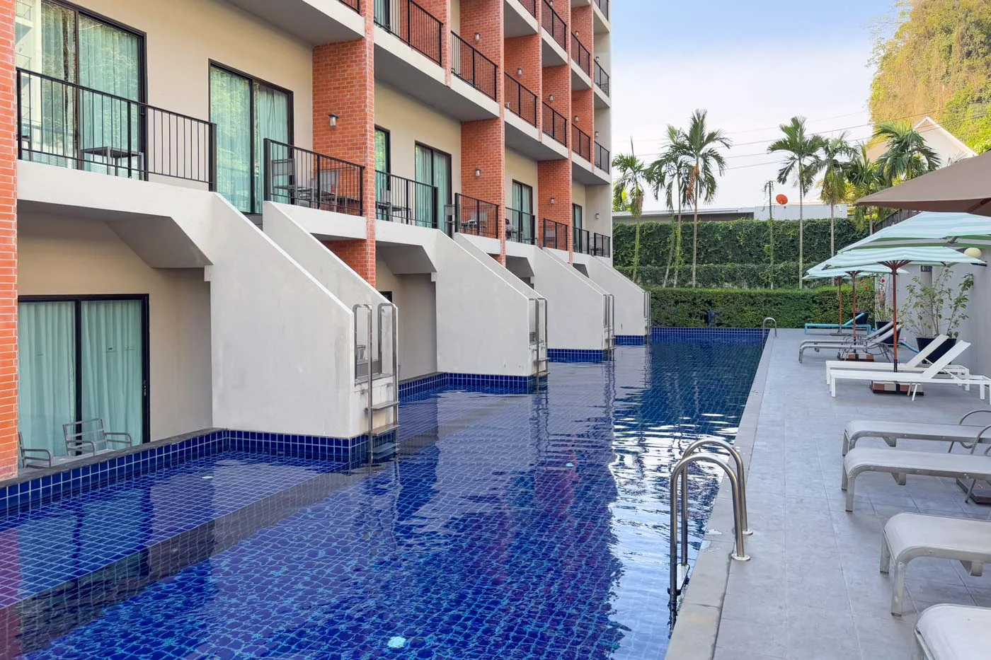 Piscine de l'hôtel Sugar Marina situé à Ao Nang